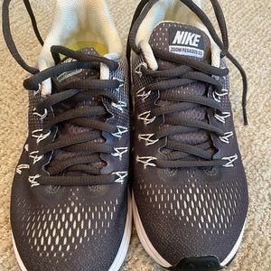 Nike Running Shoes! SIZE 7